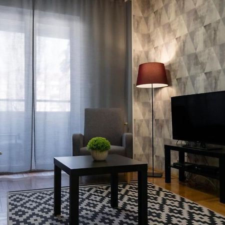 Central Fenix Apartment - Free Private Parking-Fast Wi-Fi Novi Sad Eksteriør billede
