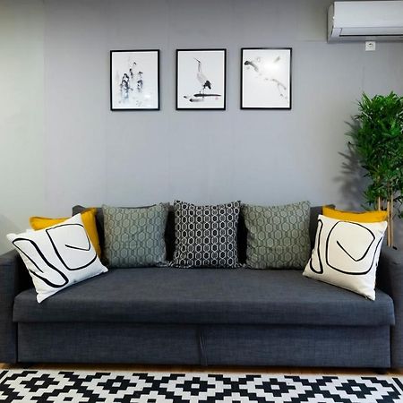 Central Fenix Apartment - Free Private Parking-Fast Wi-Fi Novi Sad Eksteriør billede